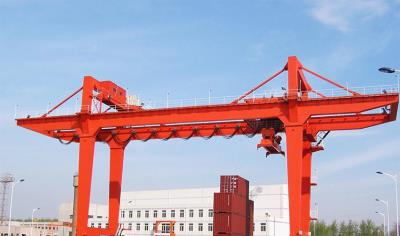 集裝箱門(mén)式起重機(jī)